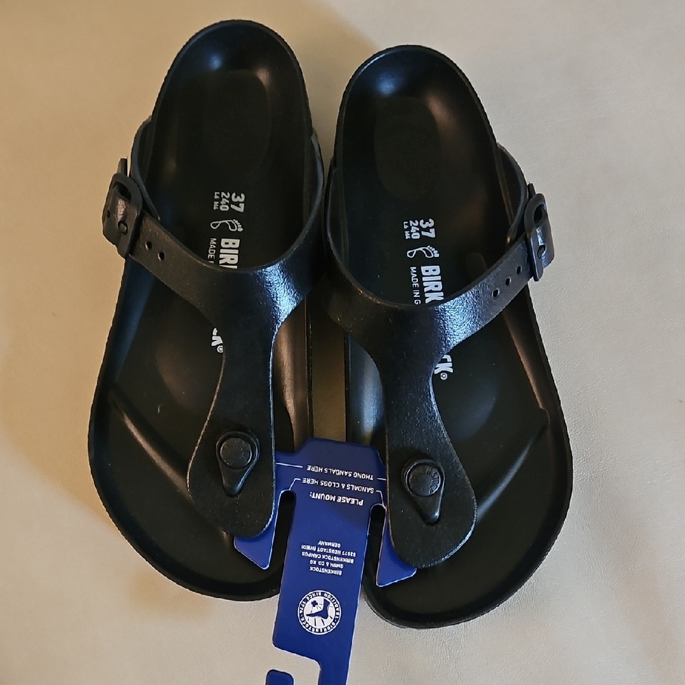 Birkenstock Gizeh Essential Black Thong Sandals with Adjustable Buckle